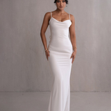 Robe bretelle dos nu satinée longue blanche