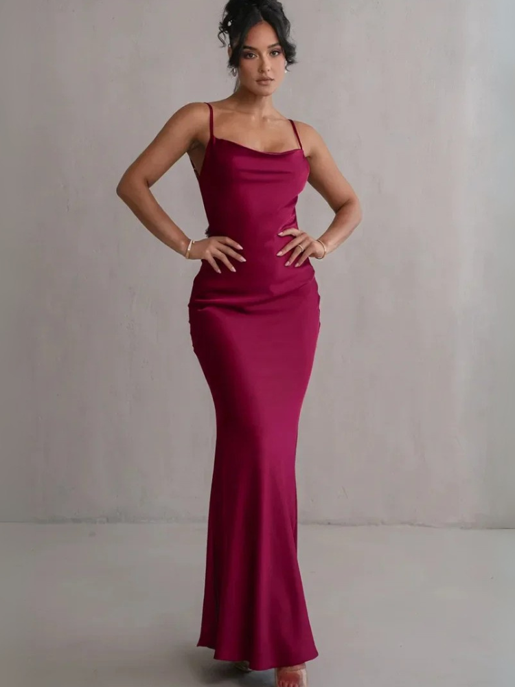 Robe bretelle dos nu satinée longue rouge