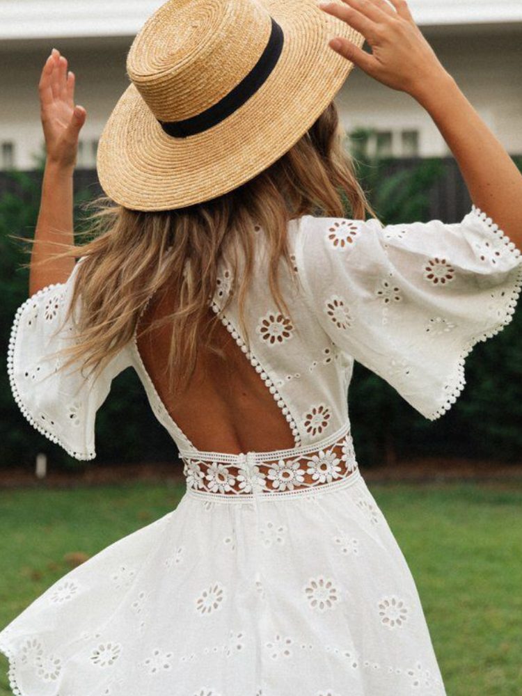 Robe broderie anglaise dos nu trapèze