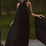 Robe d'été longue fluide dos nu plongeant bleu marine