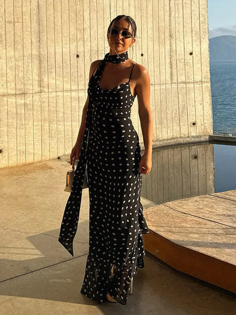Robe de soirée longue noire dos nu