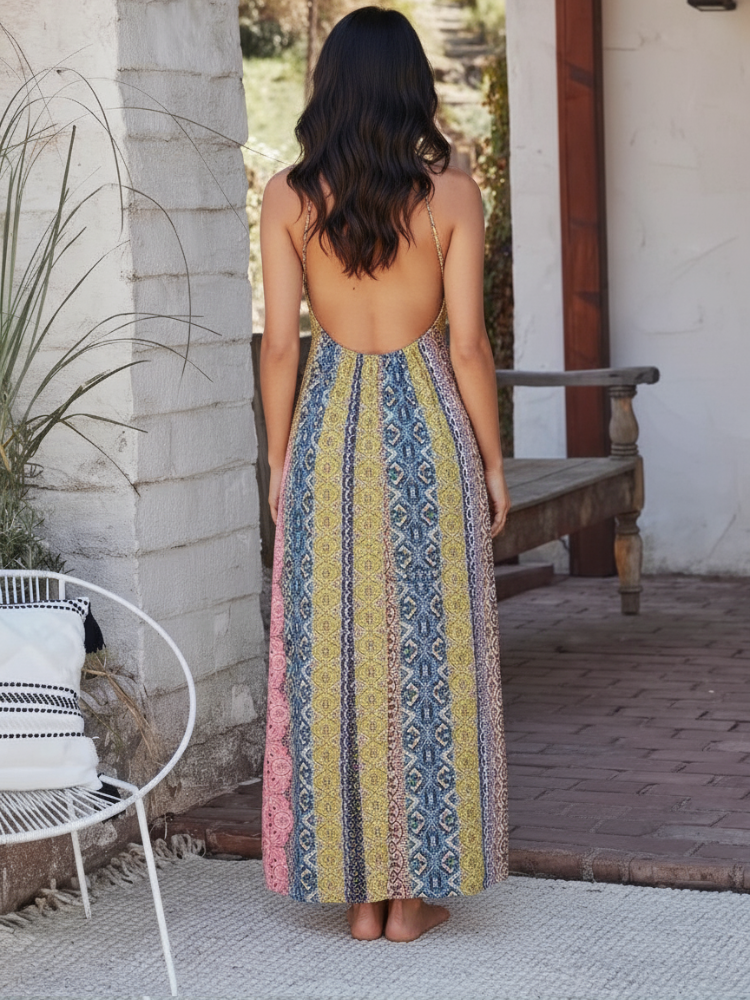 Robe dos nu évasée plongeant