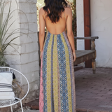 Robe dos nu évasée plongeant