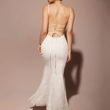 Robe longue fine bretelle dos nu blanche plongeant