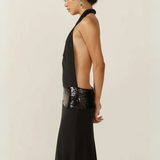 Robe noire longue dos nu plongeant 2