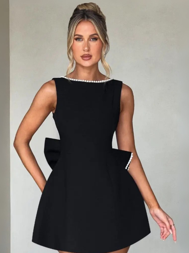 Robe trapèze dos nu noir
