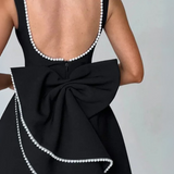 Robe trapèze dos nu noir plongeant