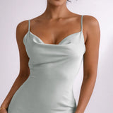 Robe bretelle dos nu satinée