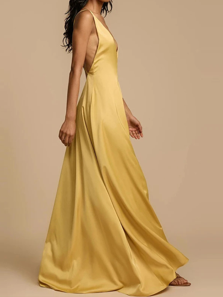 Robe dos nu bretelles croisées