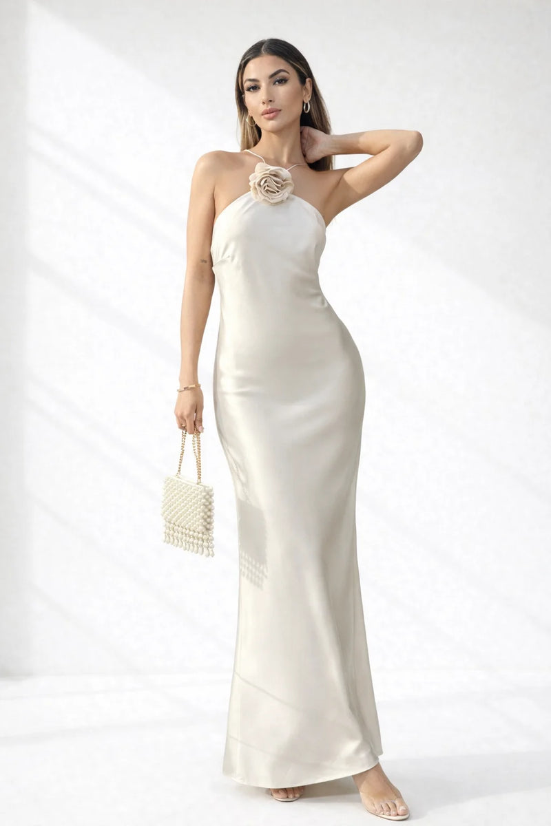 Robe dos nu fluide